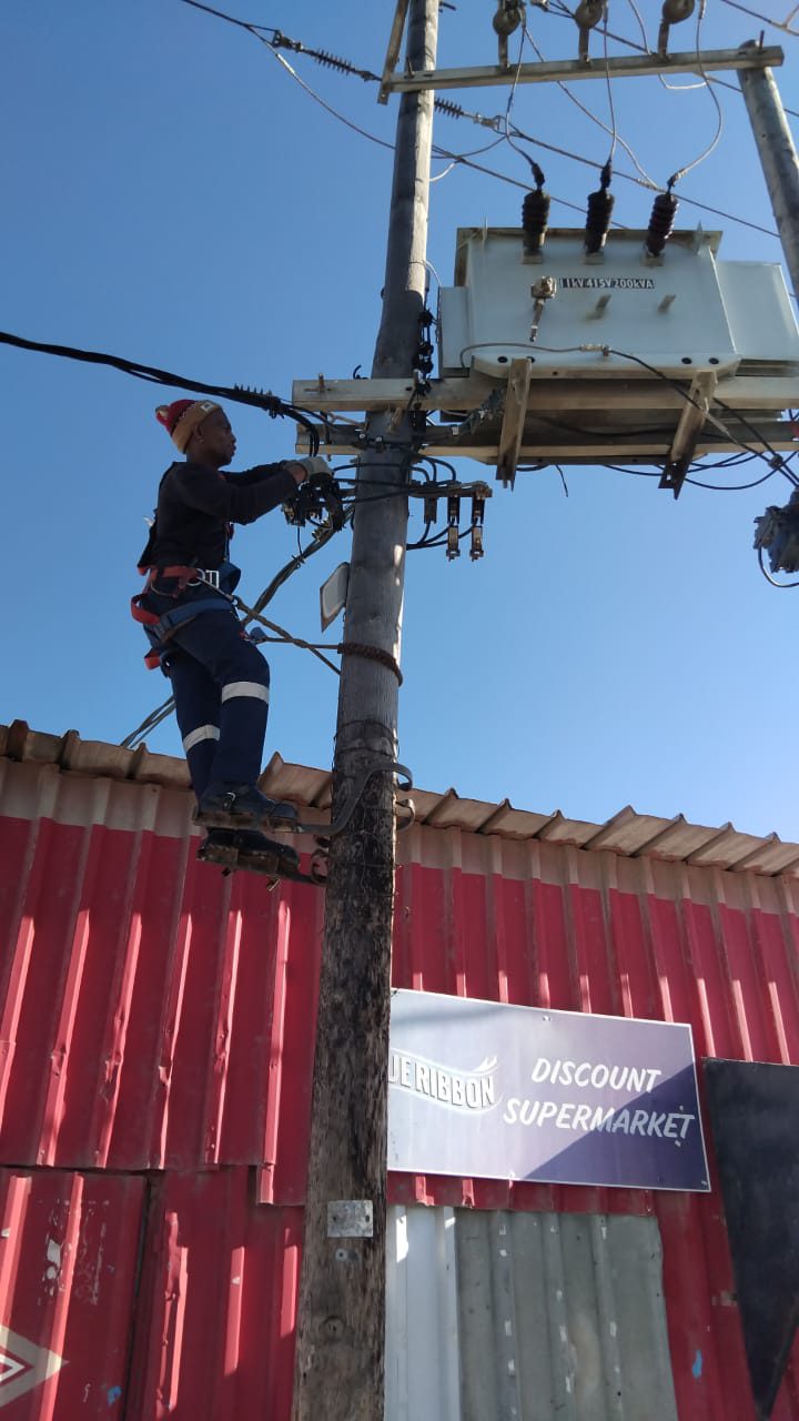 Pole-mounted transformer